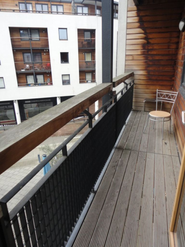 View Full Details for City Centre Apartment-Must be viewed