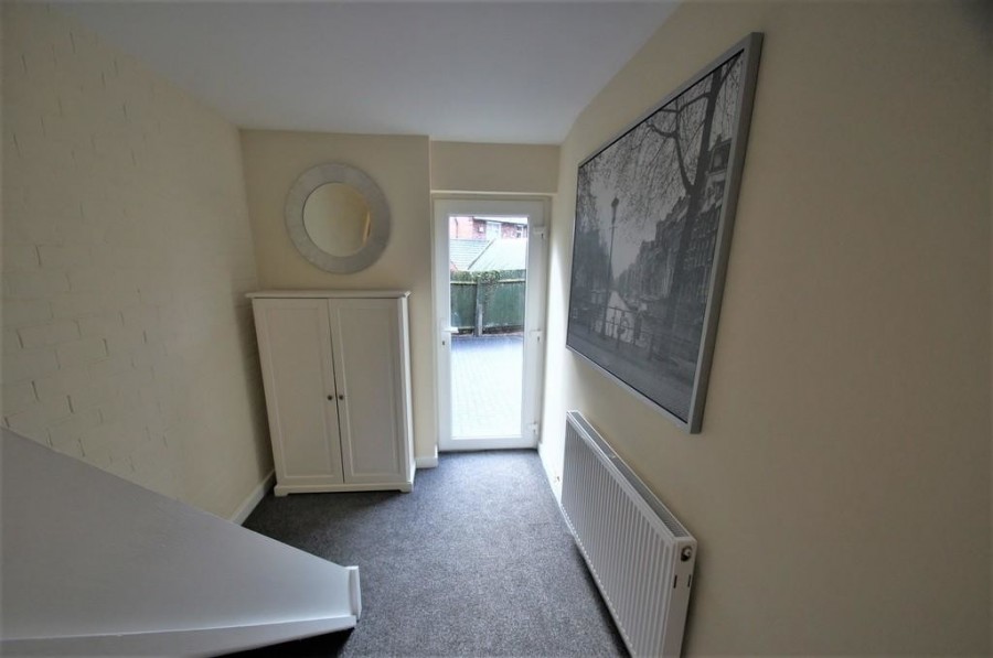 Images for Tidy 4 Bedroom 2 Bathroom House Near City Centre