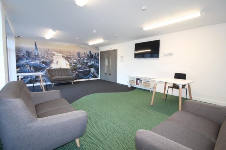 Images for Fantastic Studio Flats Book Today