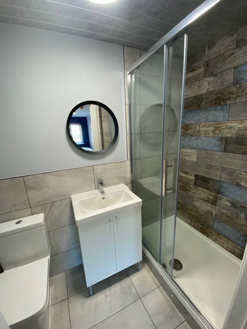 Images for Top Quality Ensuite Rooms Dont Miss Out Call Envisage