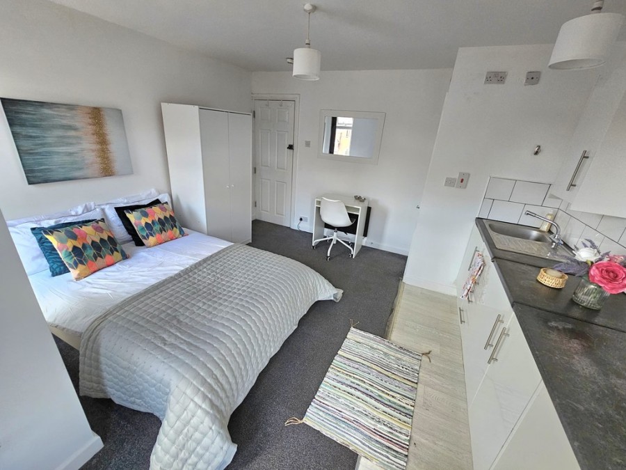 Images for 5 Bedroom HMO near Coventry City Centre & Uni