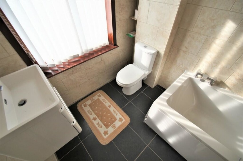 Images for 3 Bedroom City Centre HMO.