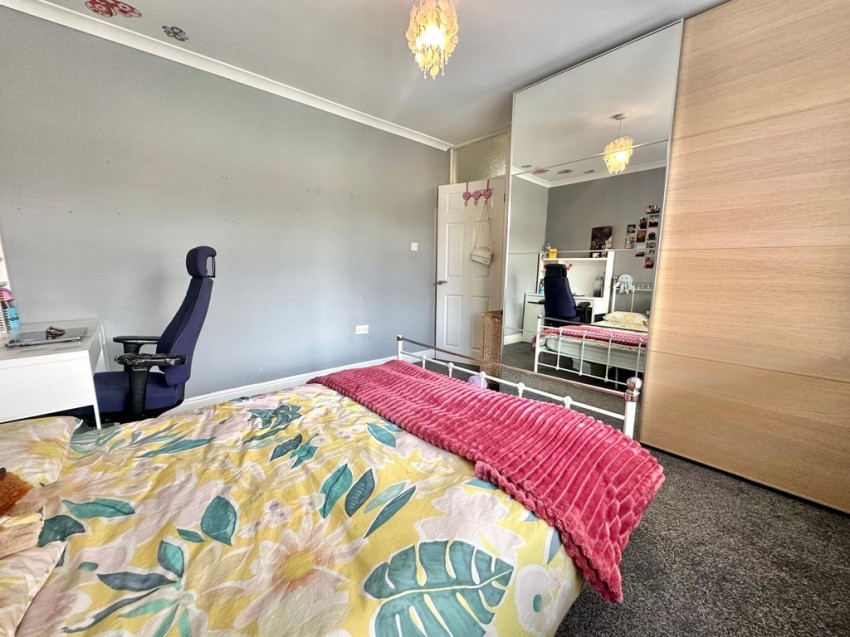 Images for Grasmere Avenue, Finham School Catchment area