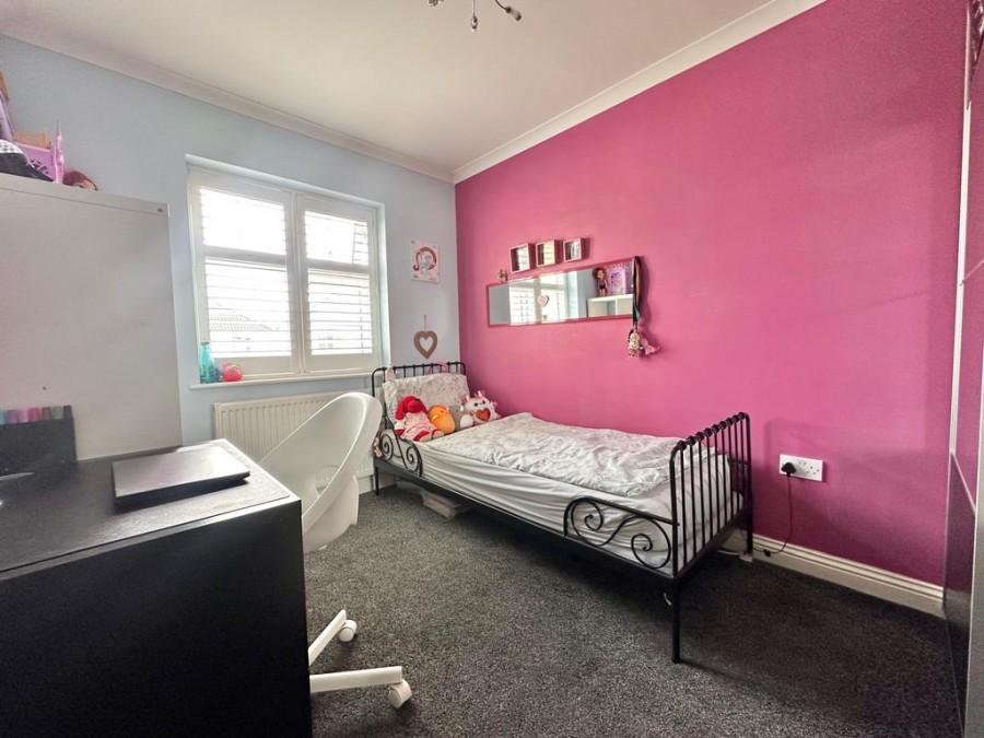 Images for Grasmere Avenue, Finham School Catchment area