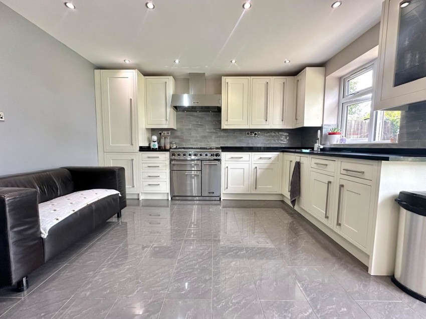 Images for Grasmere Avenue, Finham School Catchment area