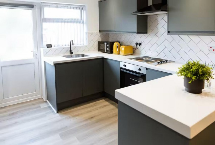 Images for Ensuite rooms in CV2